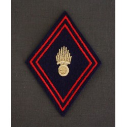 Losange Infanterie Sous_officiers / Officiers (VENDU PAR DEUX)