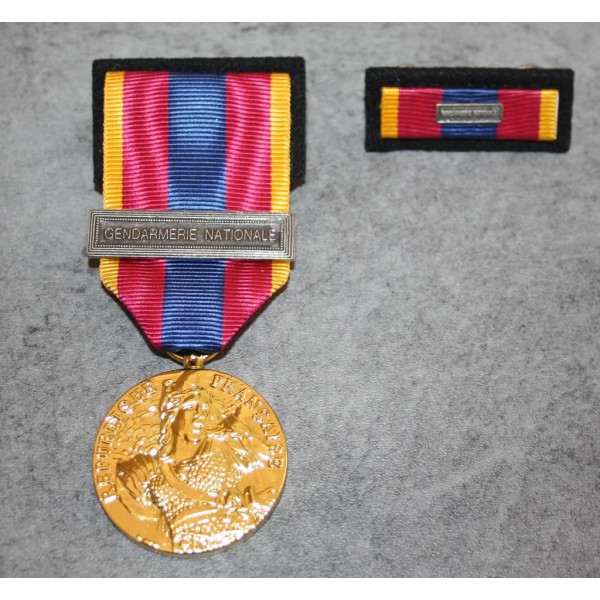 Médaille Défense Nationale Or avec barrette agrafe au choix
